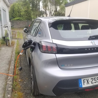 L'acquisition en mars dernier d'une 208 électrique pour les déplacements professionnels