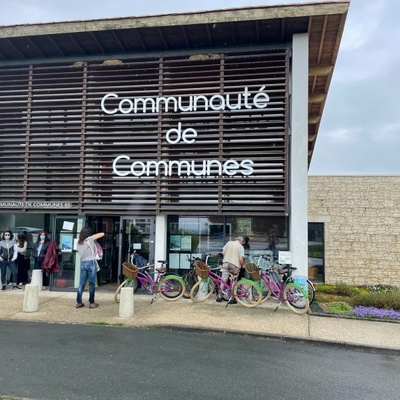 Malgré l'averse, les communes limitrophes se sont déplacées à vélo !