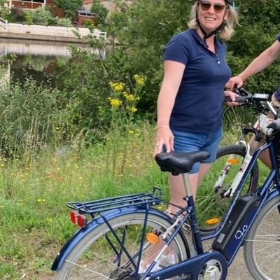 Stéphanie en déplacement vélo