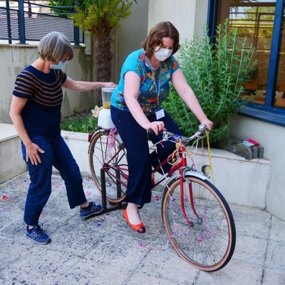 Vélo-smoothies devant le self du personnel