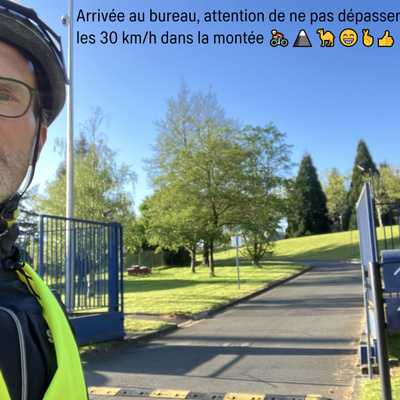 Arrivée au bureau, attention de ne pas dépasser les 30 km/h dans la montée ????‍♂️????????????????????