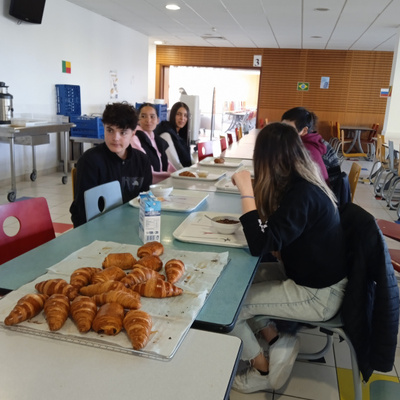 Petit déjeuner pour les élèves ėcomobiles